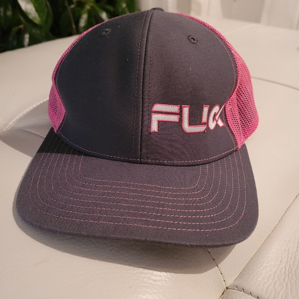 Snapback cap